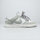 Modelo SB Dunk Low-Cinza