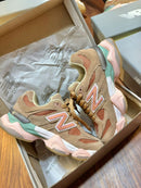 Tênis New Balance 9060 Couro - Rosa/Goiaba