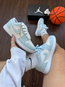 Tênis Air Jordan 1 Low - Azul Bebe